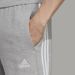 Essentials French Terry 3-Stripes Shorts, miesten shortsit - Vapaa-Ajan Shortsit - Essentials French Terry 3-Stripes Shorts, miesten shortsit