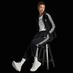 Essentials 3-Stripes Open Hem Fleece Joggers, naisten collegehousut - Vapaa-Ajan Housut - Essentials 3-Stripes Open Hem Fleece Joggers, naisten collegehousut