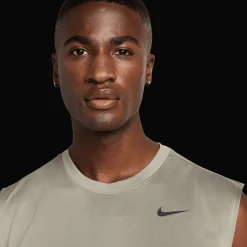 Nike Dri-FIT Legend Sleeveless Fitness T-Shirt, hihaton paita miehet - Hihattomat Paidat - Nike Dri-FIT Legend Sleeveless Fitness T-Shirt, hihaton paita miehet