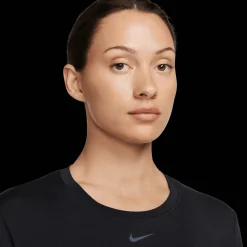 One Classic Dri-FIT Short Sleeve Top, naisten T-paita - Urheilupaidat - One Classic Dri-FIT Short Sleeve Top, naisten T-paita