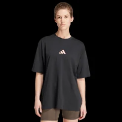 Strength Graphic T-Shirt, naiten t-paita - Urheilupaidat - Strength Graphic T-Shirt, naiten t-paita