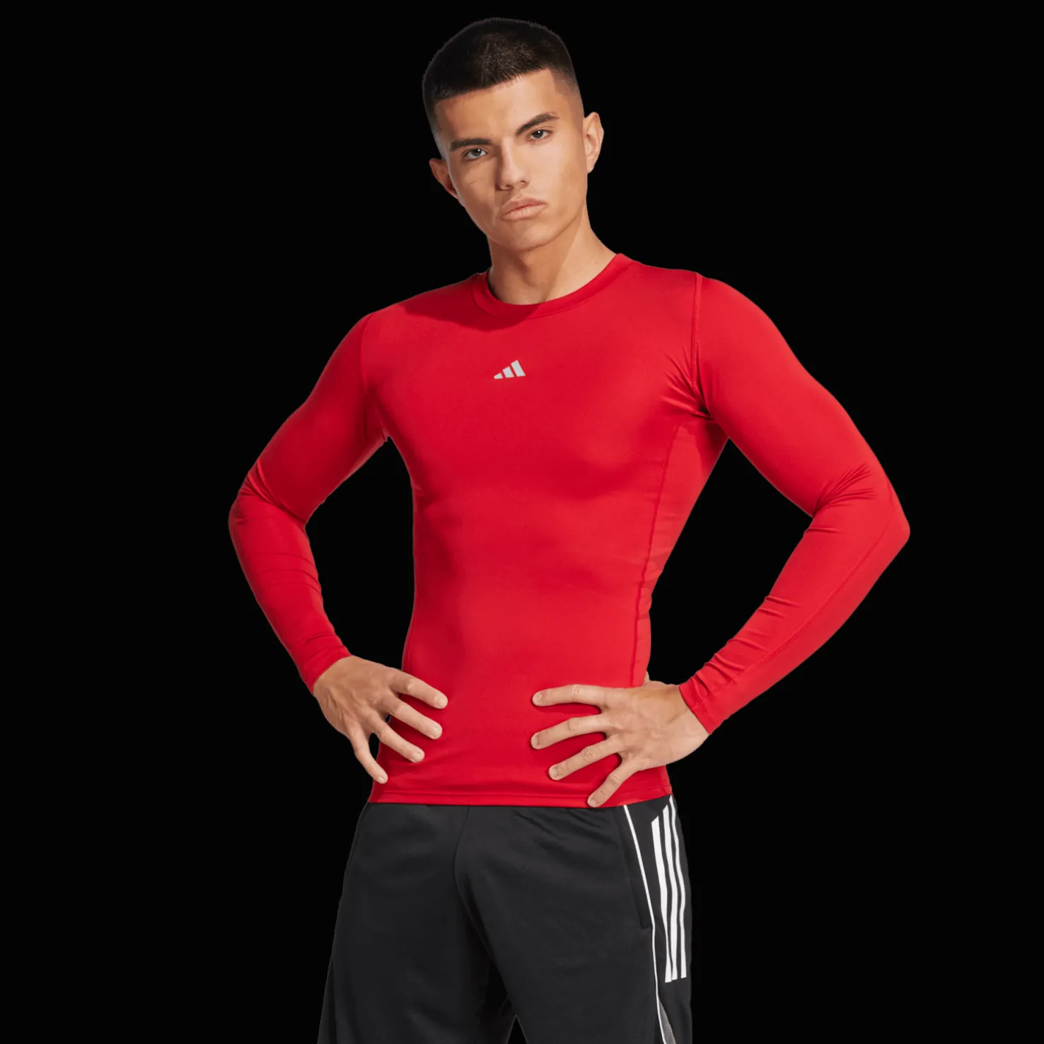 Techfit Long Sleeved Tee, miesten kompressiopaita jalkapalloon - Jalkapallopaidat - Techfit Long Sleeved Tee, miesten kompressiopaita jalkapalloon