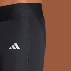 Techfit Short Tight, miesten kompressioshortsit jalkapalloon - Jalkapalloshortsit - Techfit Short Tight, miesten kompressioshortsit jalkapalloon
