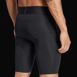 Techfit Short Tight, miesten kompressioshortsit jalkapalloon - Jalkapalloshortsit - Techfit Short Tight, miesten kompressioshortsit jalkapalloon