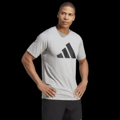 Train Essentials FeelReady Logo Training T-Shirt, miesten T-paita - Urheilupaidat - Train Essentials FeelReady Logo Training T-Shirt, miesten T-paita