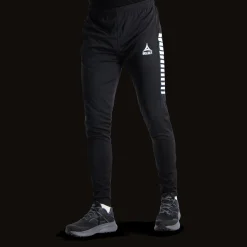 Training pants slim fit Spain, treenihousut miesten - Verryttelyhousut - Training pants slim fit Spain, treenihousut miesten